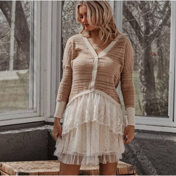 A'reve handmade crochet back lace ruffle cardigan tan cream - Picture 3 of 4